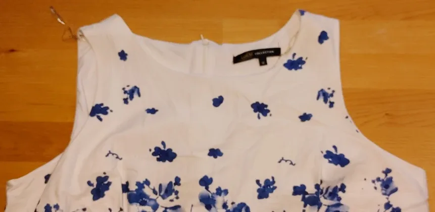 Floral Sleeveless Dress - White & Blue image indicator(10)