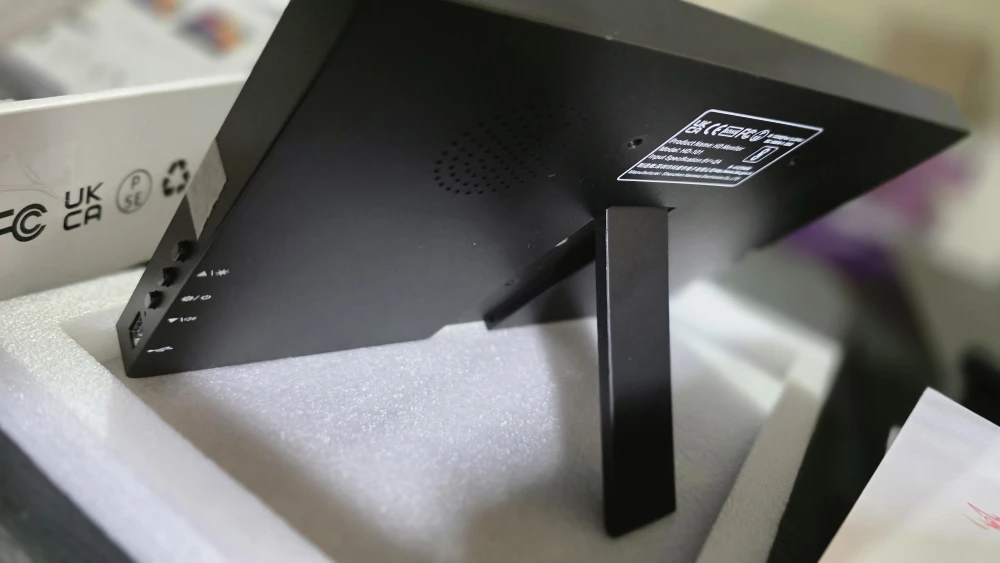 New Portable LED Display Monitor - photo 3