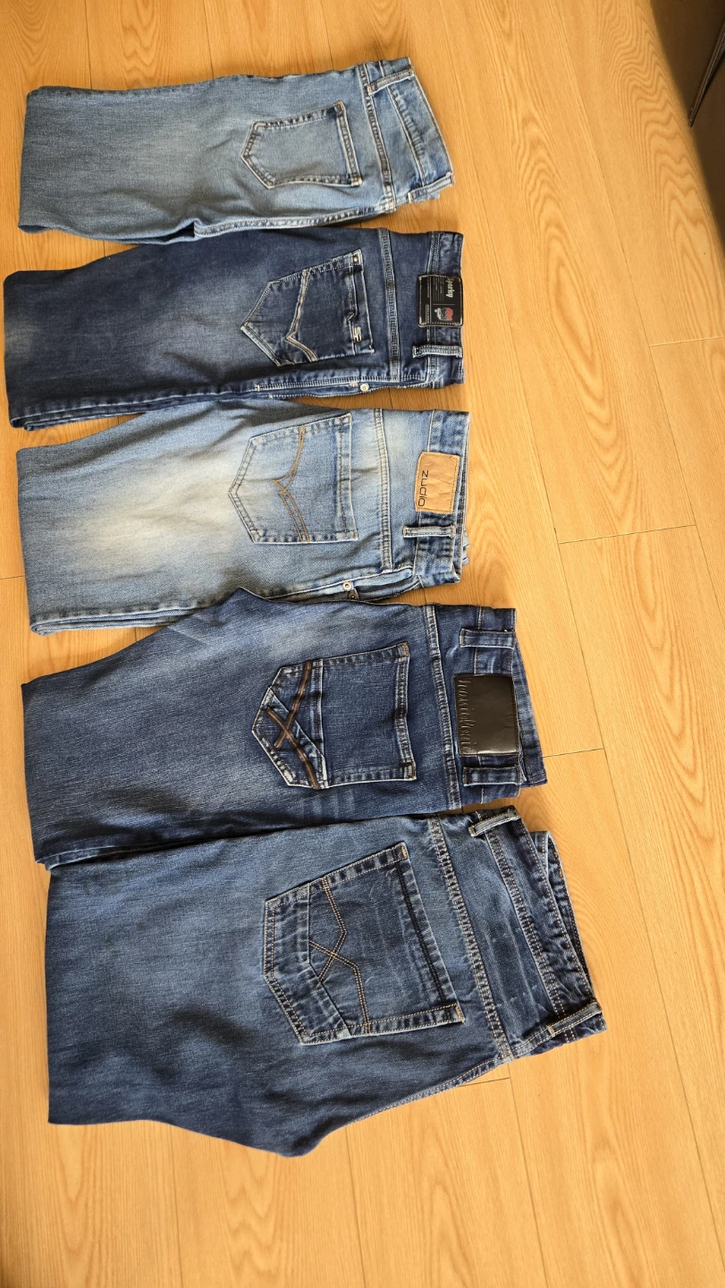 Men's Assorted Jeans - photo 2