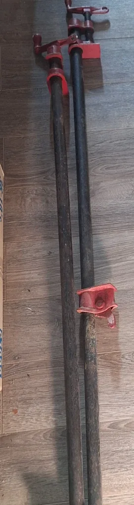 Set of two pipe clamps 62 inches long