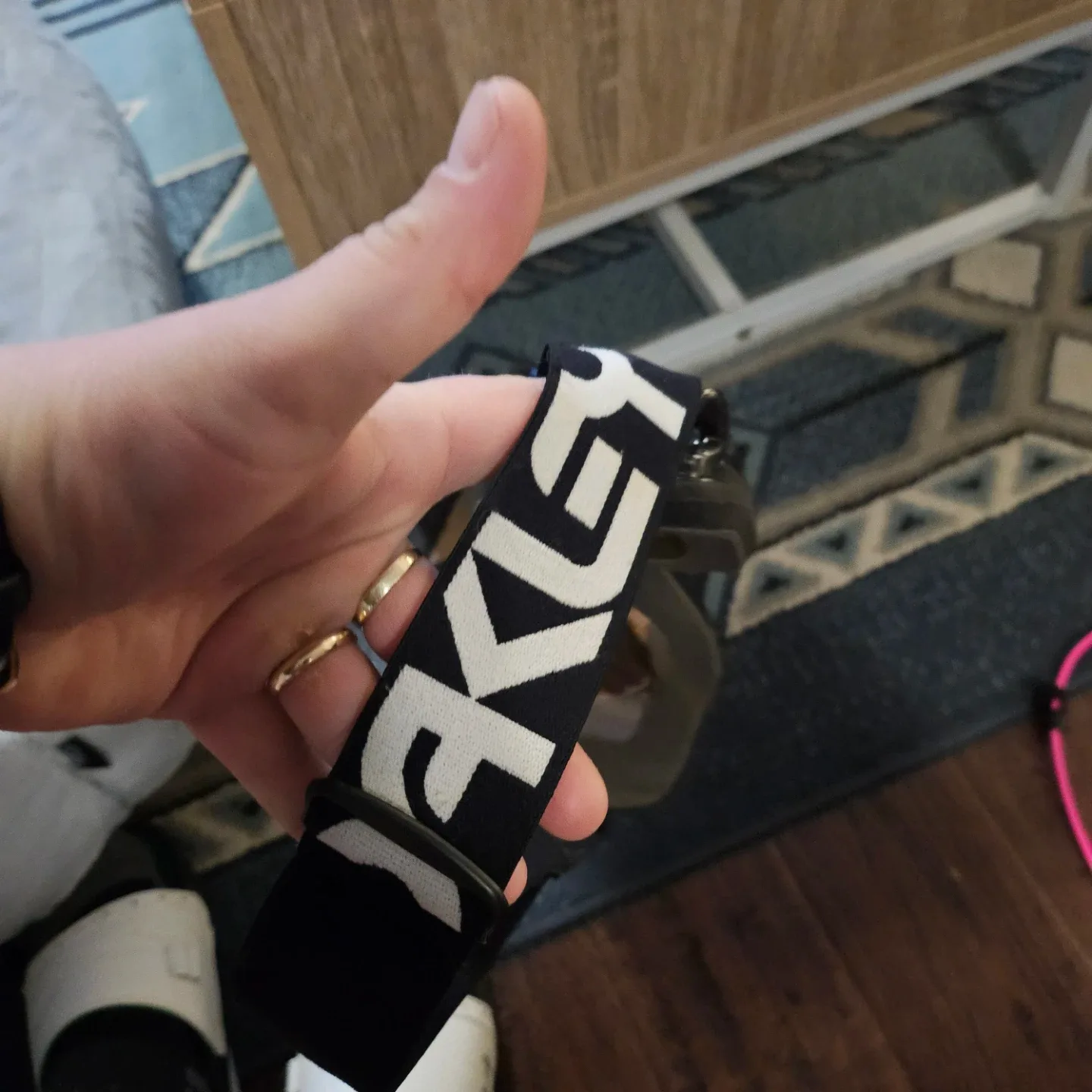 Oakley Snow Goggles image indicator(2)