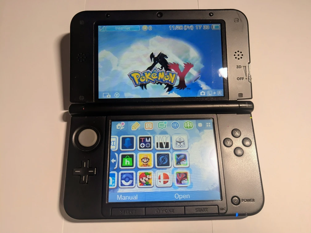 Nintendo 3DS XL - Modded - photo 2