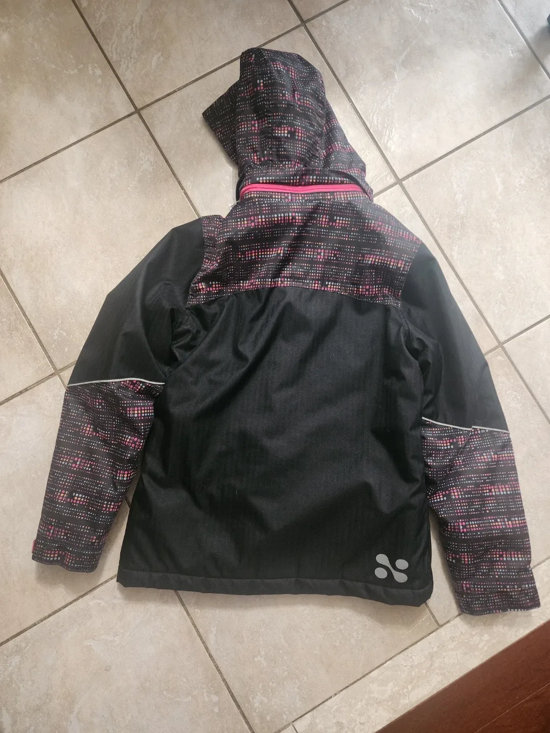 XMTN Girls' Winter Jacket - Size 14 image indicator(2)