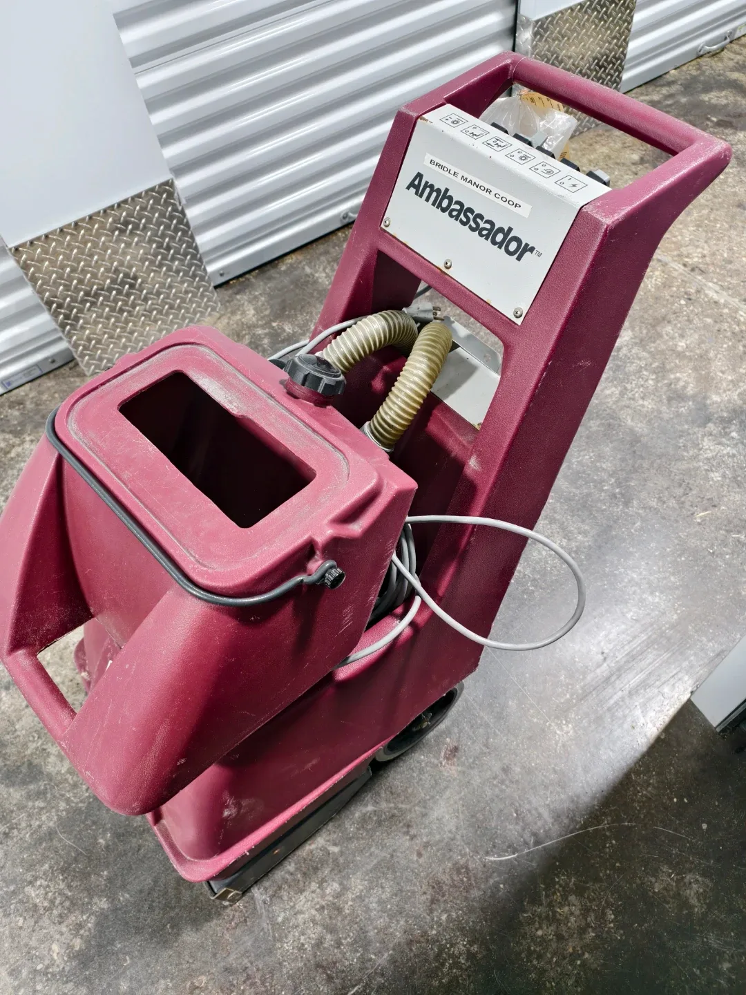 Minuteman Ambassador Carpet Extractor (Carpet Cleaner) image indicator(2)