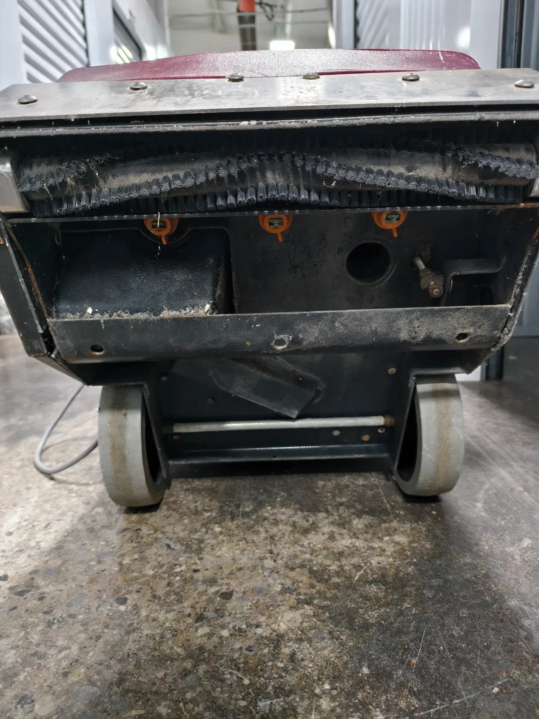 Minuteman Ambassador Carpet Extractor (Carpet Cleaner) image indicator(6)