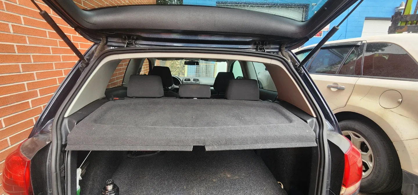 Volkswagen Golf Hatchback 2011 2.5L 2 door image indicator(4)