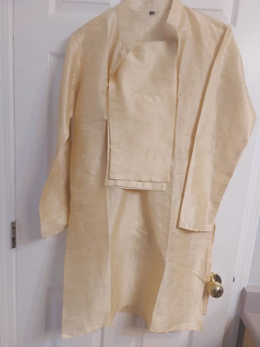 Raw silk kurta with pants and sleeveless jacket size 36.