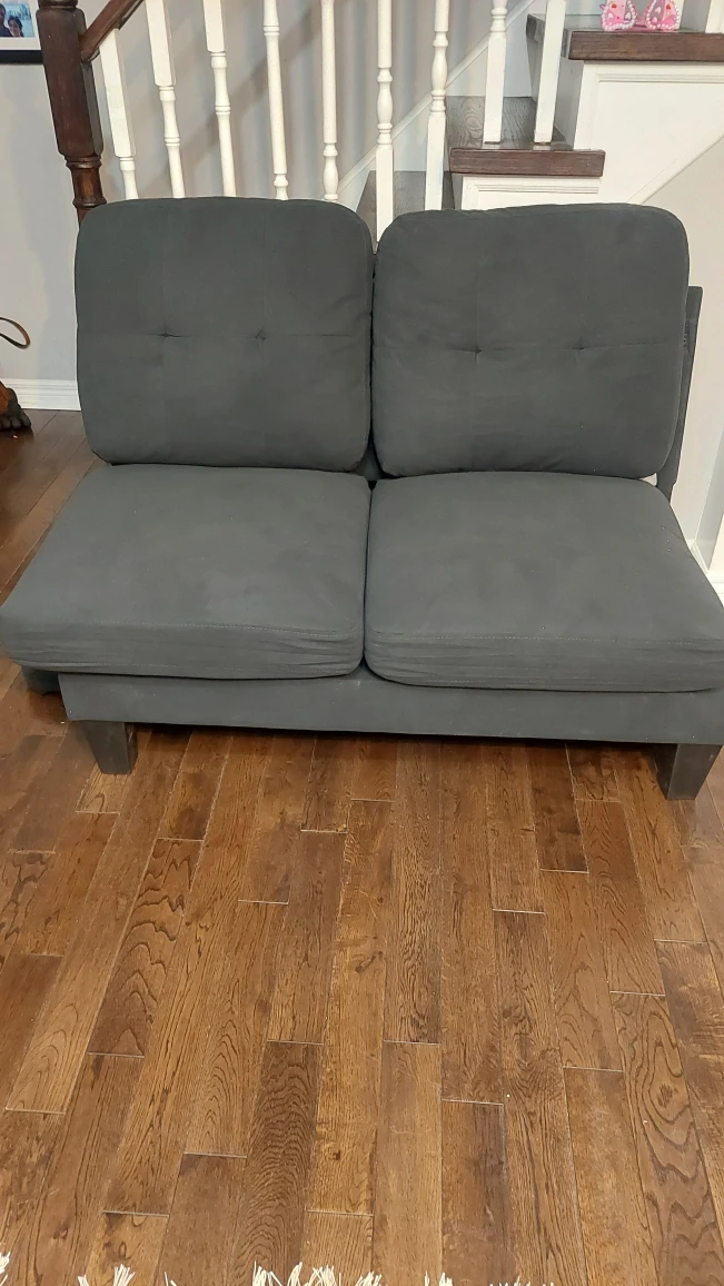 Loveseat - Great Condition - photo 3