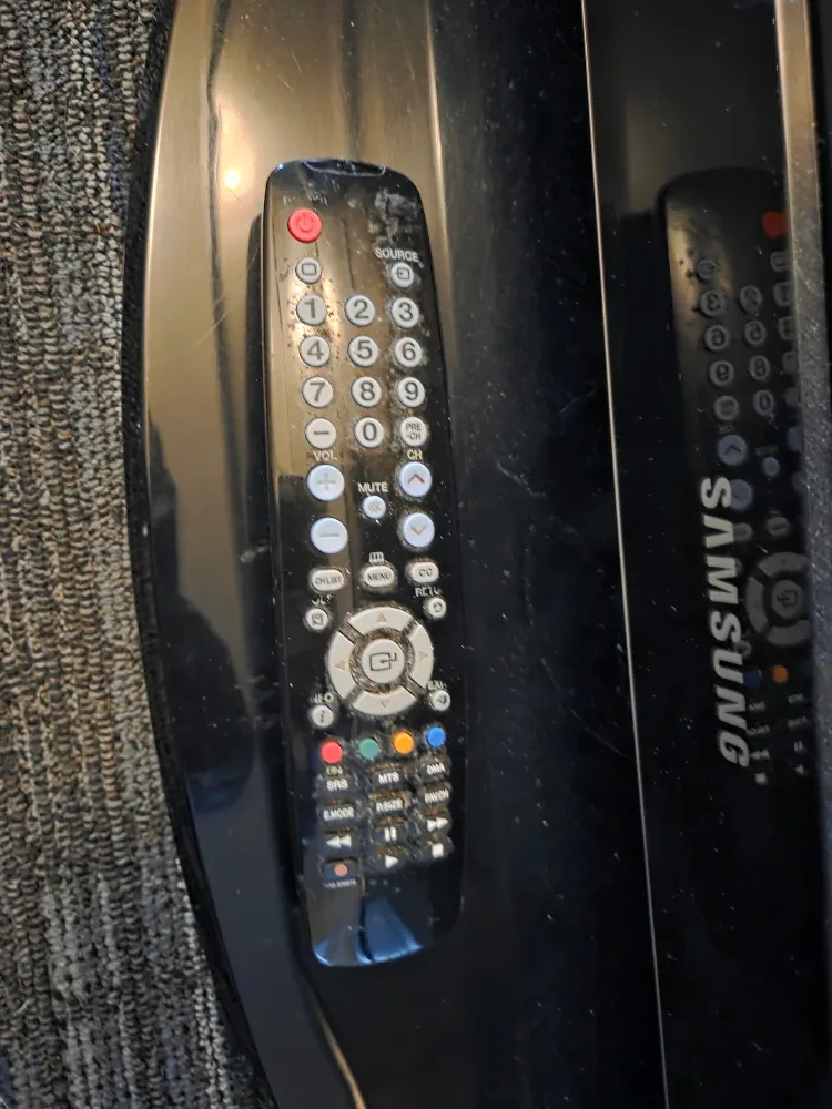 42" Samsung TV image indicator(2)