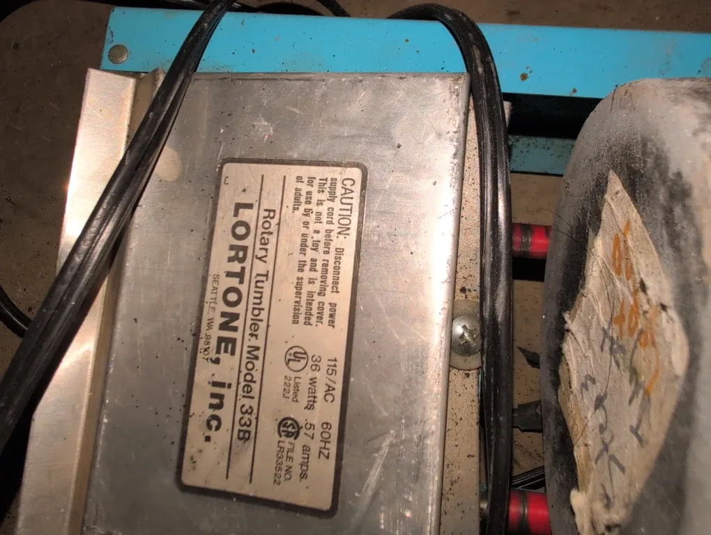 Lortone Rotary Tumbler Model 33B image indicator(2)