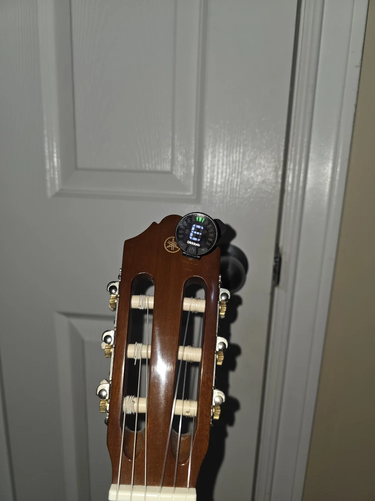 Yamaha C40 Classical Guitar with Tuner and Stand - photo 3