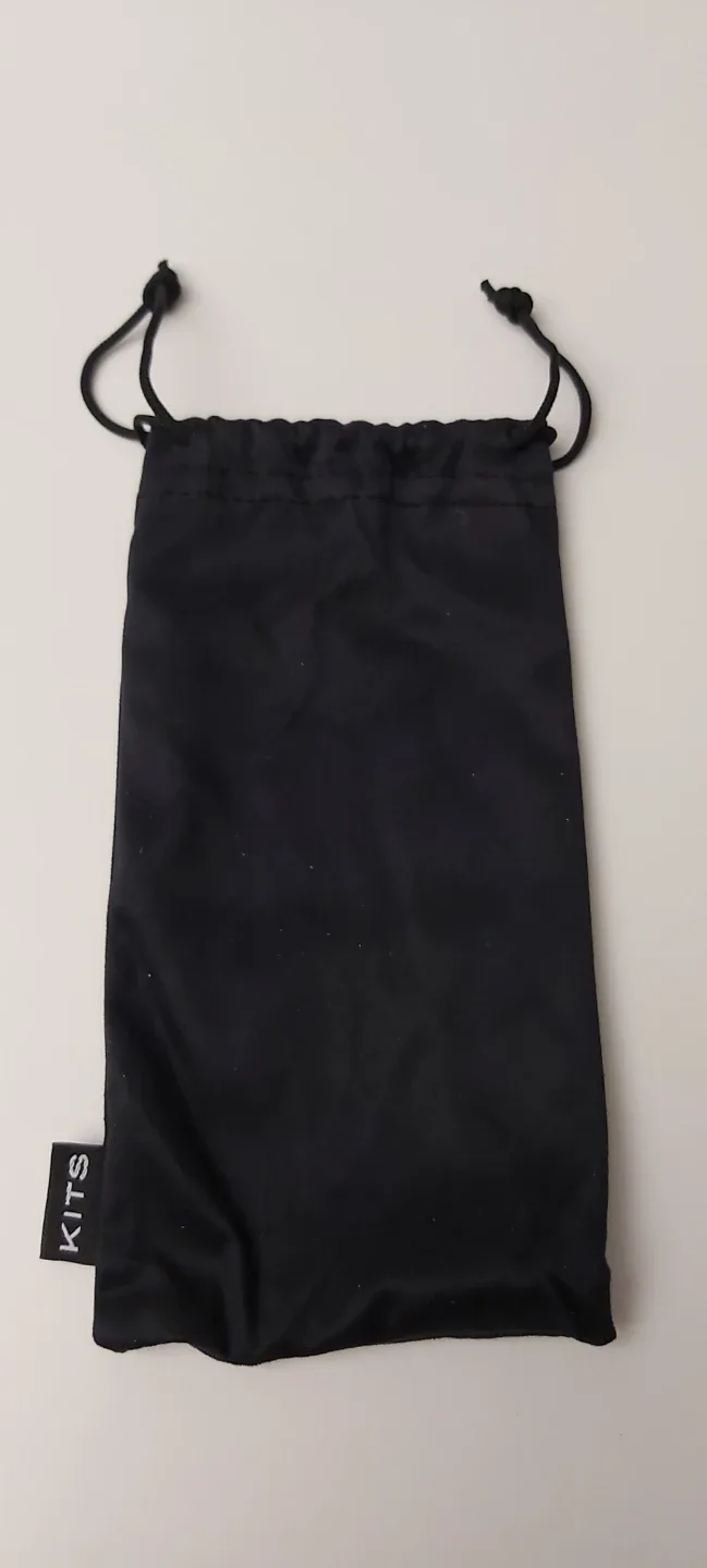 Kits Sport Sunglasses with Case image indicator(3)