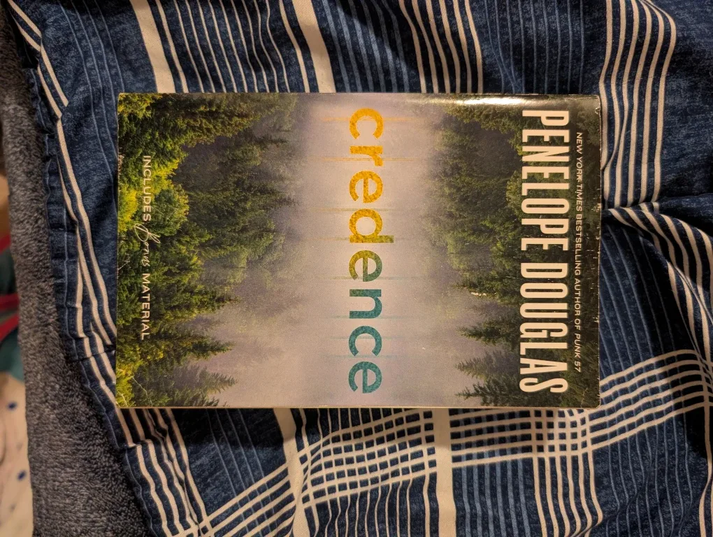 Mixed Lot of Paperback Books image indicator(3)