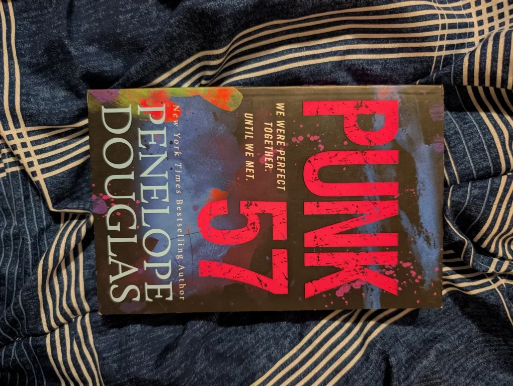 Mixed Lot of Paperback Books image indicator(4)