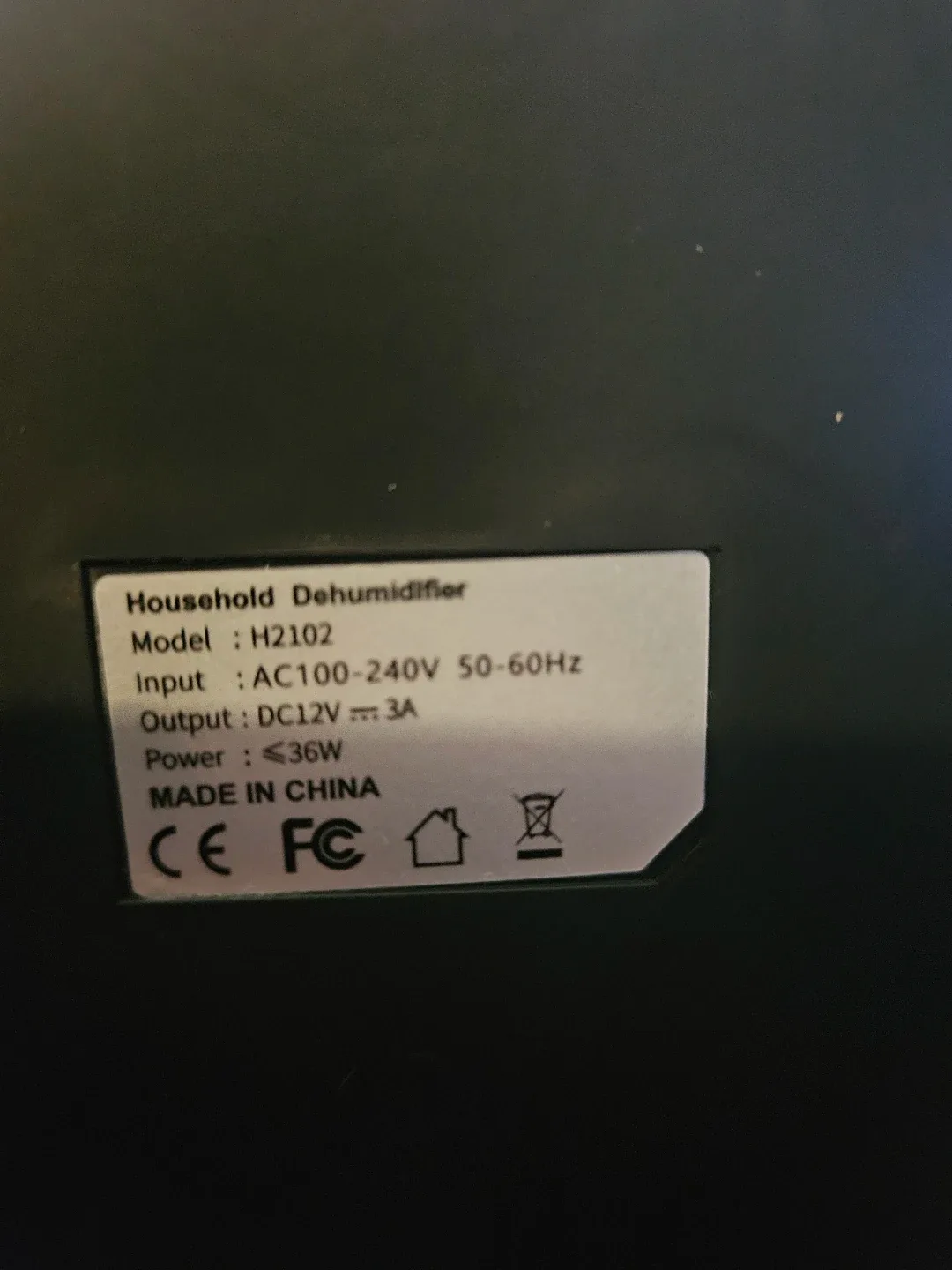 Dehumidifier(Smaller Unit and works amazingly) image indicator(10)