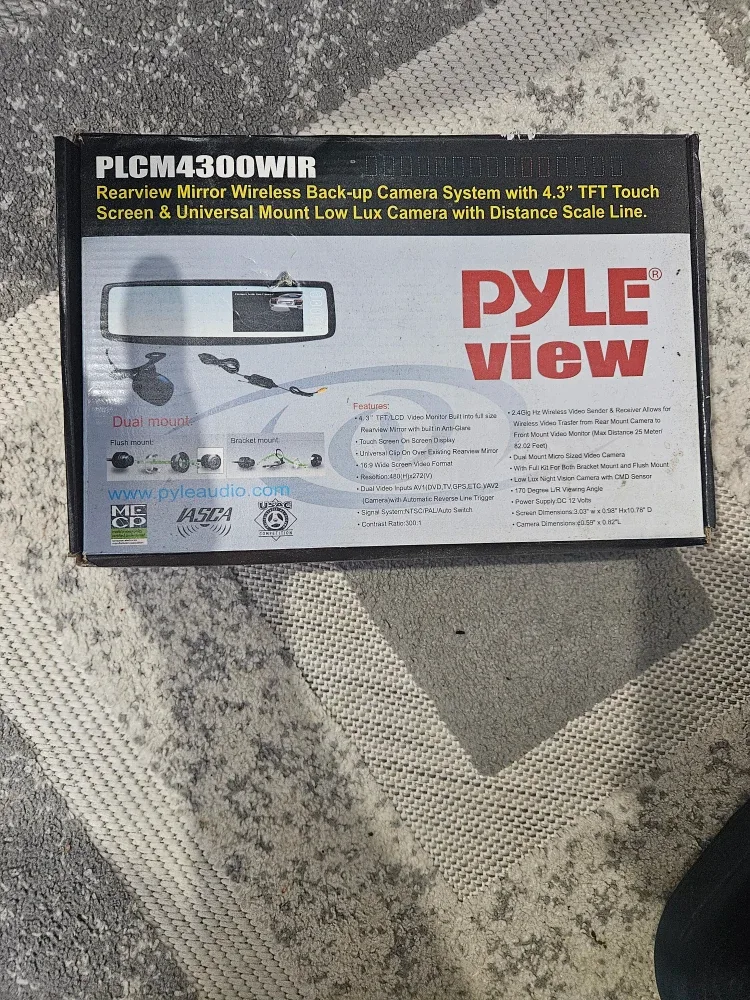 Pyle PLCM4300WIR Rearview Mirror Camera System