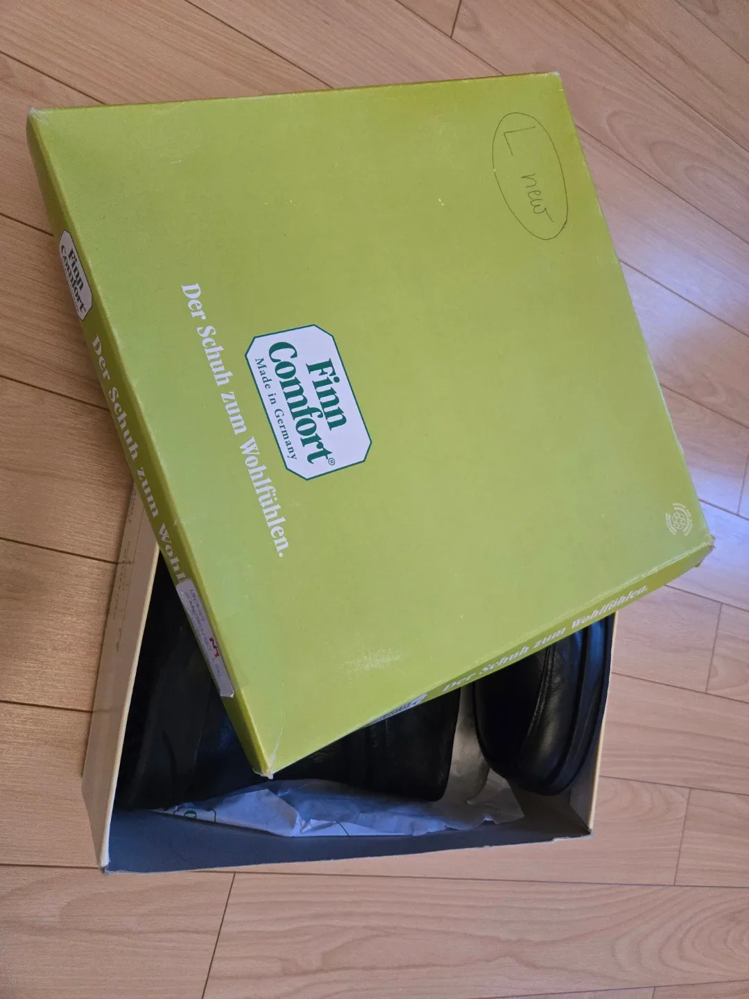 Finn Comfort Black Leather Winter Boots, Size 11 image indicator(6)