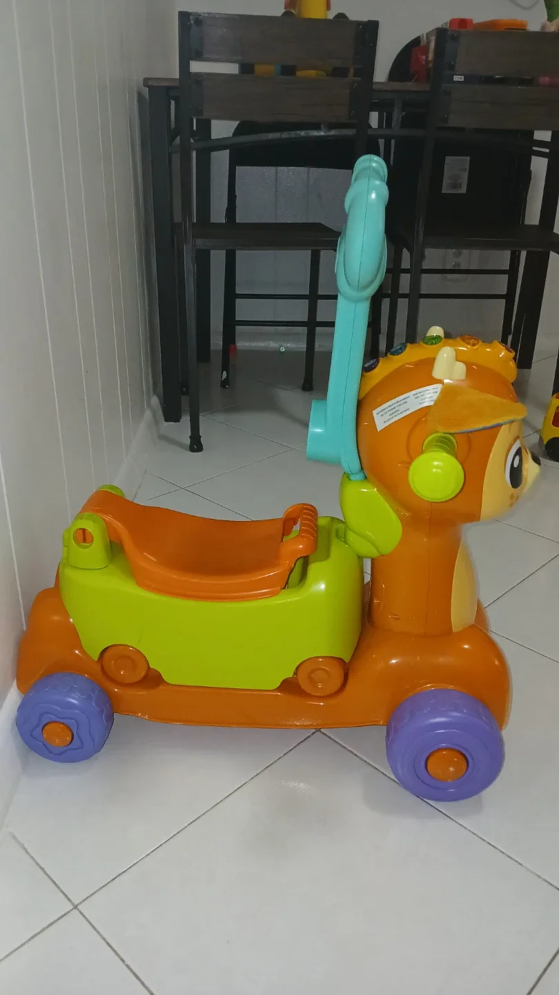 VTech Sit-to-Stand Alphabet Train image indicator(2)