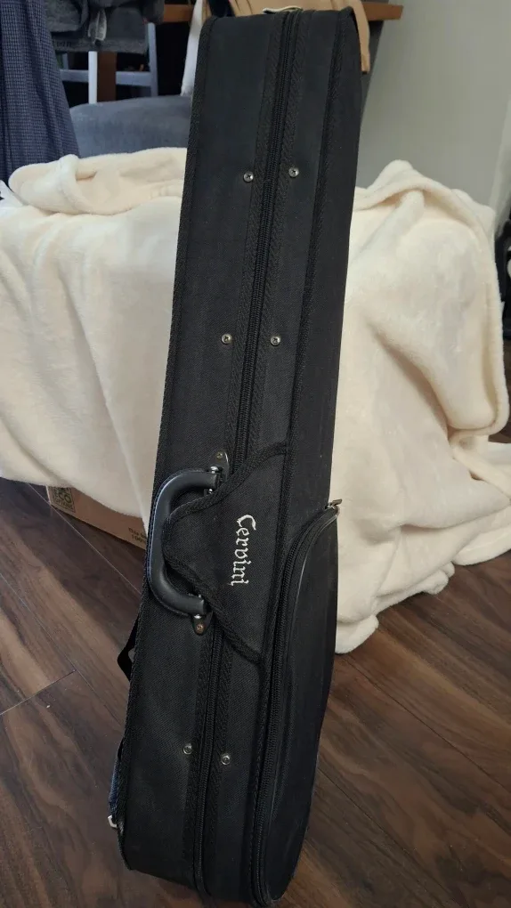 KRaiser Violin with Case and Bow image indicator(3)