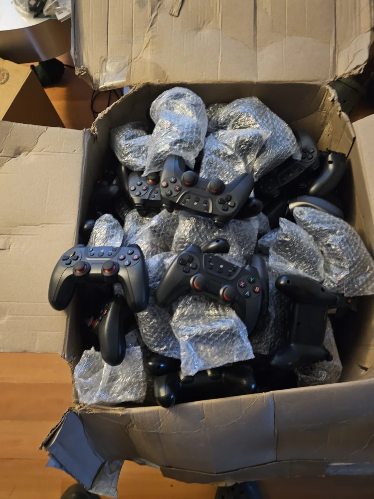 Generic Black Wireless Game Controllers - photo 3