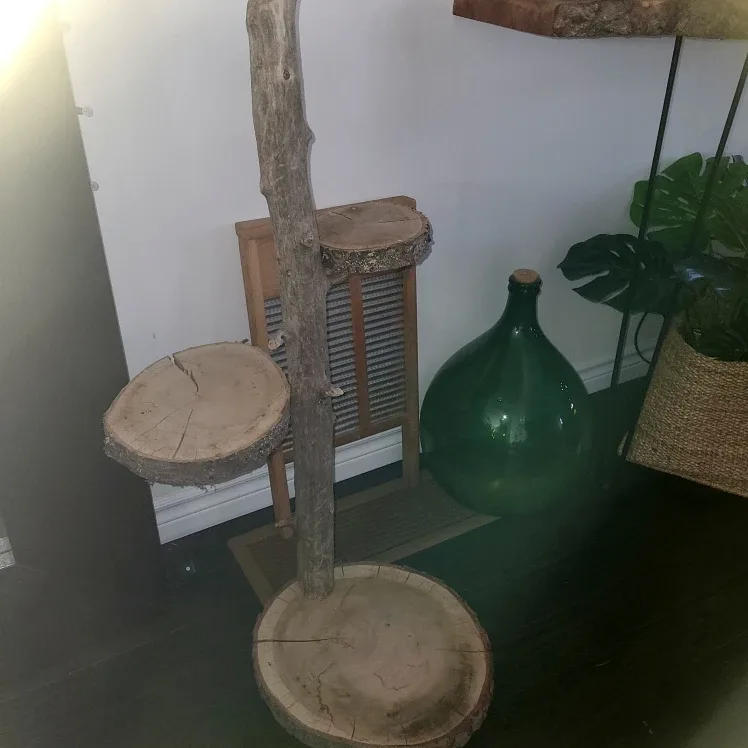 Handmade Wooden Plant Stand image indicator(2)