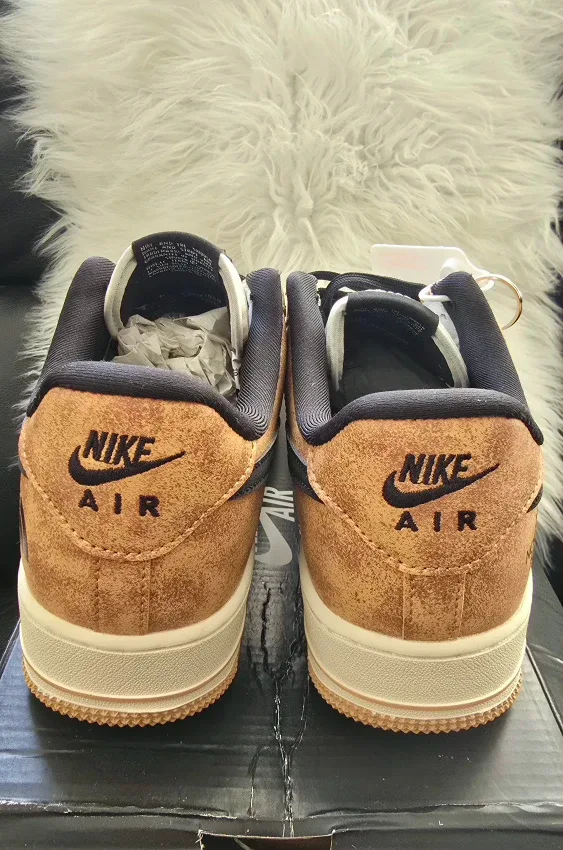 Brand New Nike Air Force Snake skin North Face model $145 image indicator(9)