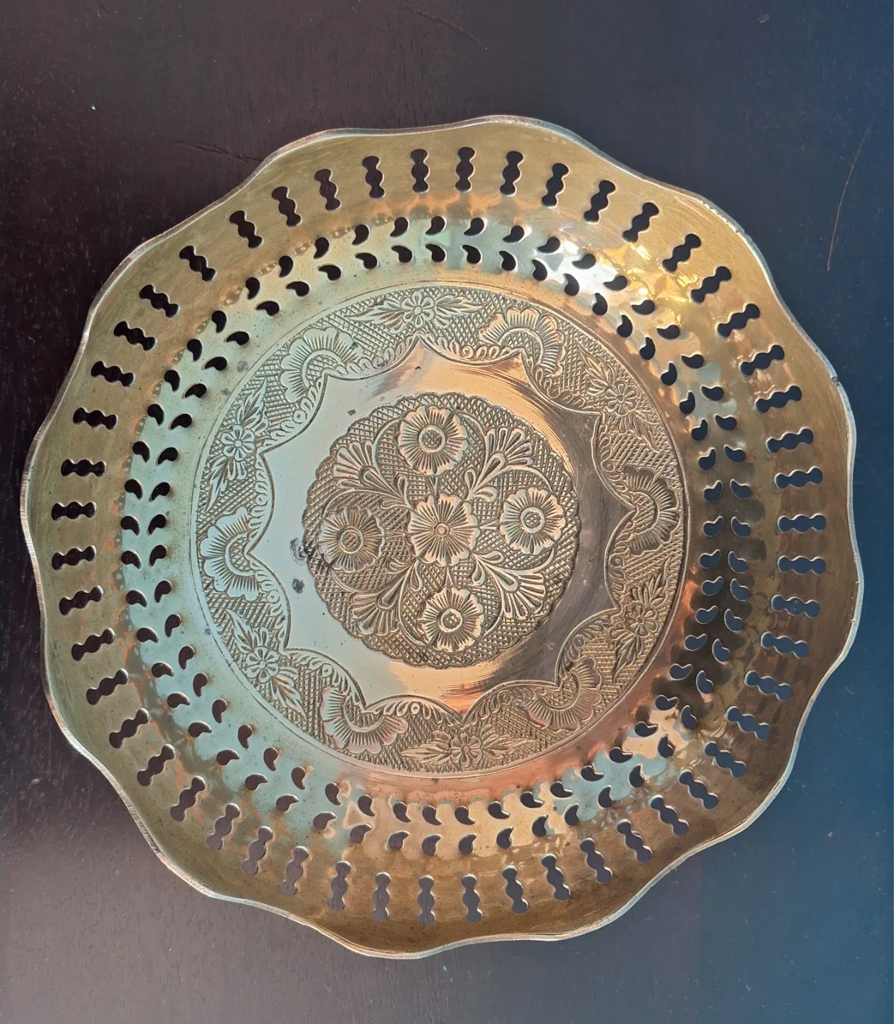 Vintage Pedestal  Brass Fruit Bowl with Floral Design image indicator(2)