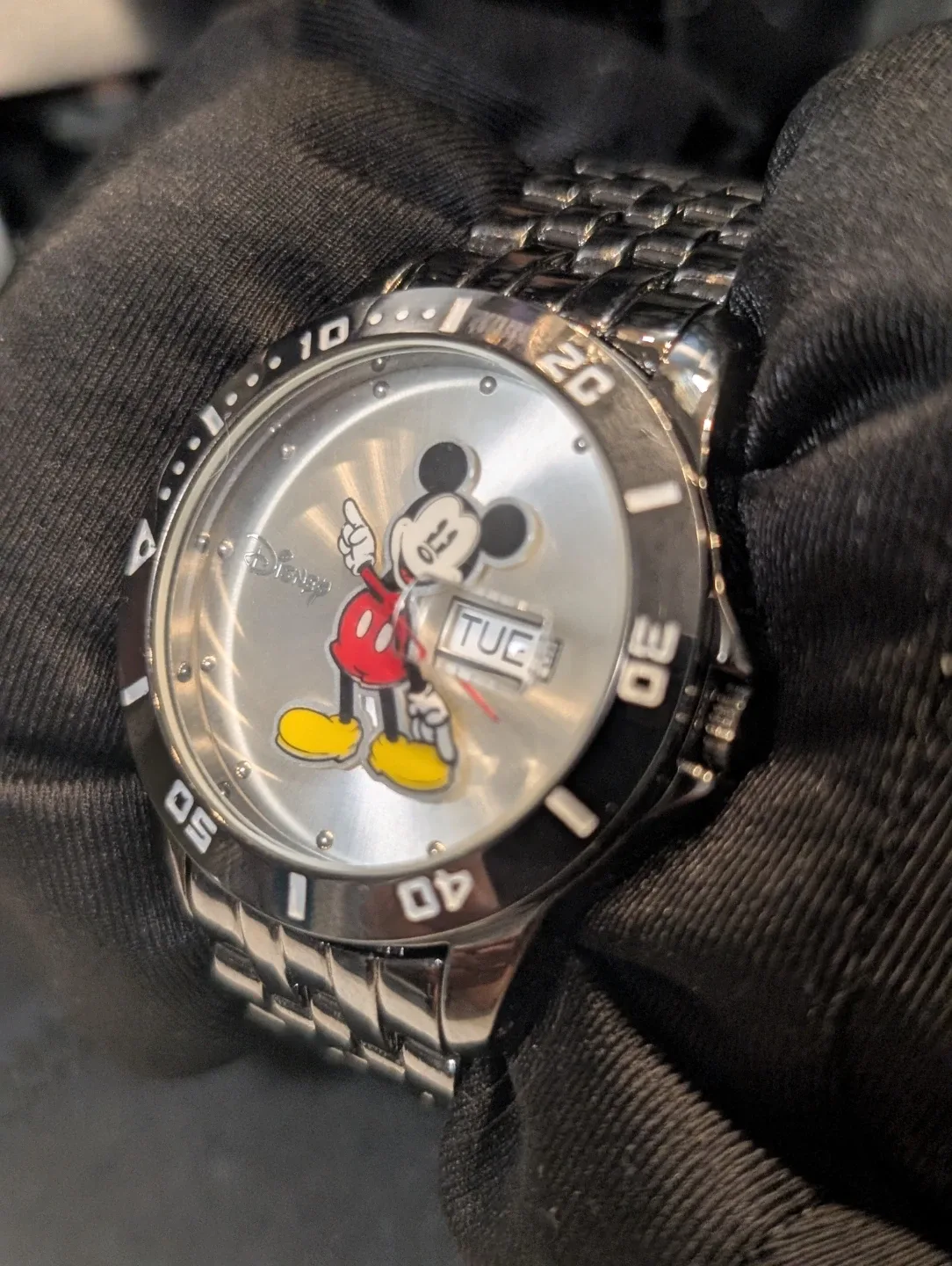 Disney Accutime WatchCorp MK2051 mint condition with box image indicator(2)