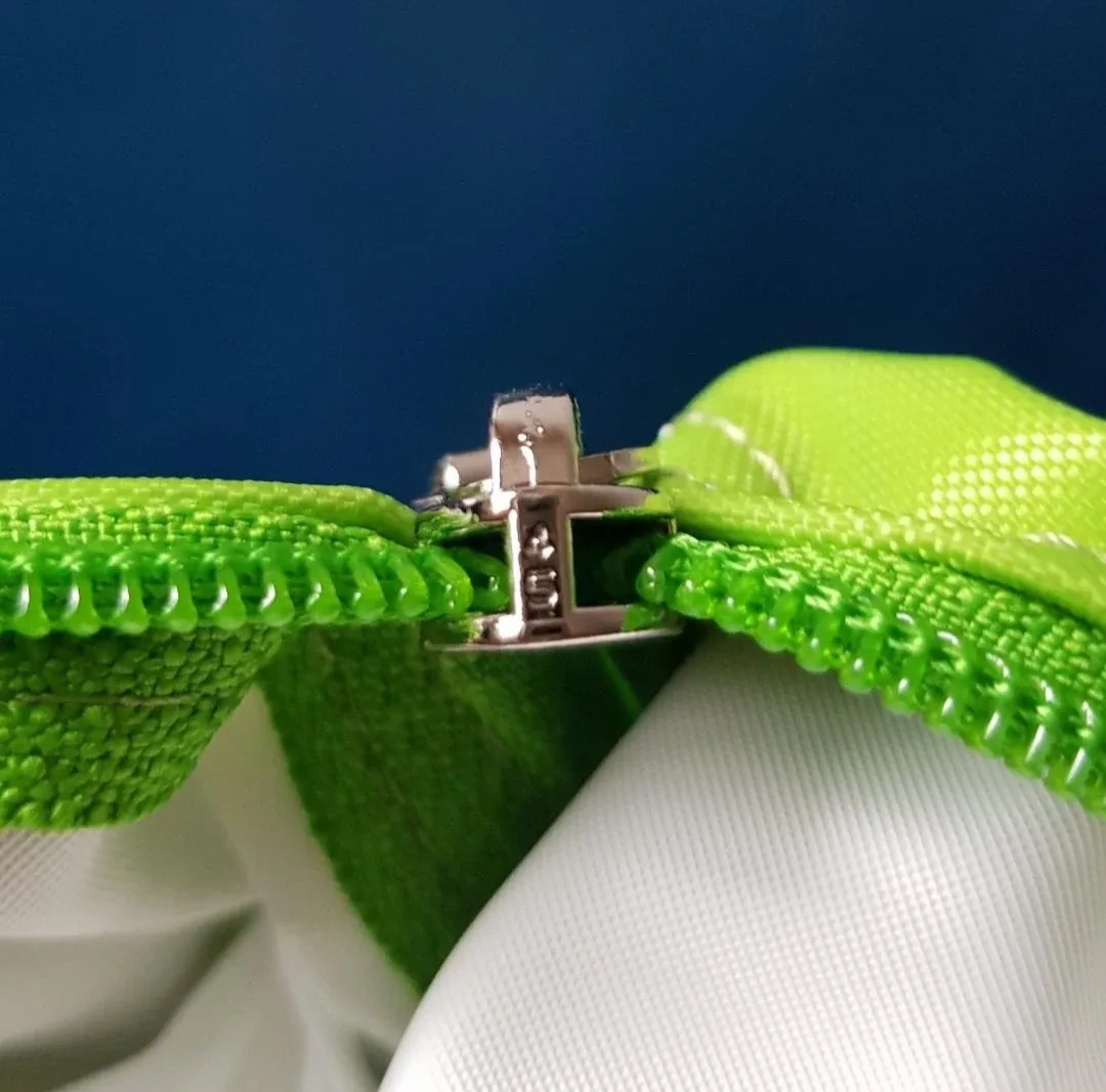 Longchamp Le Pliage Kelly Green Tote Bag image indicator(6)