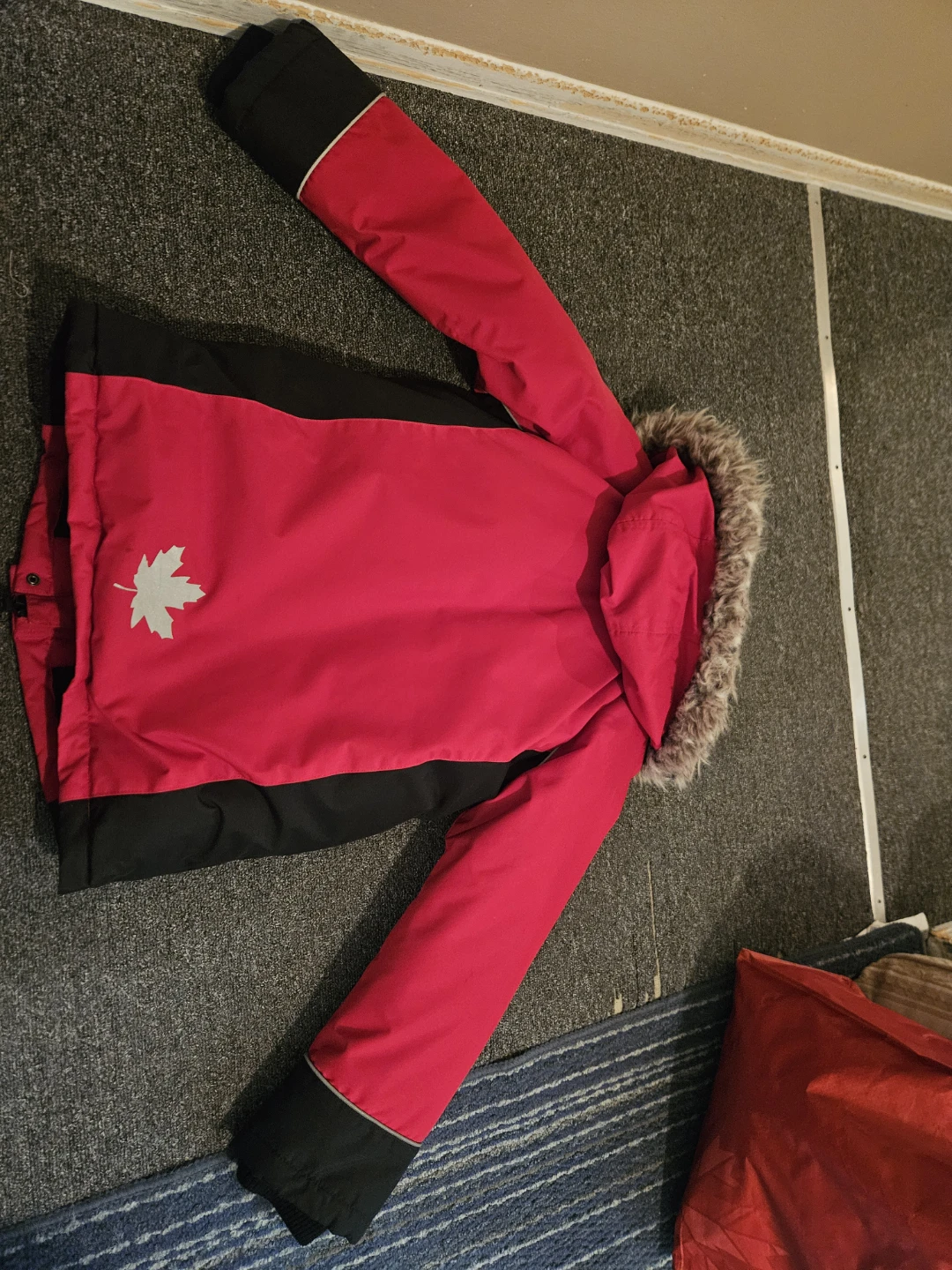 Canadiana Kids' Snowsuit Set - Size M (7/8) - photo 3