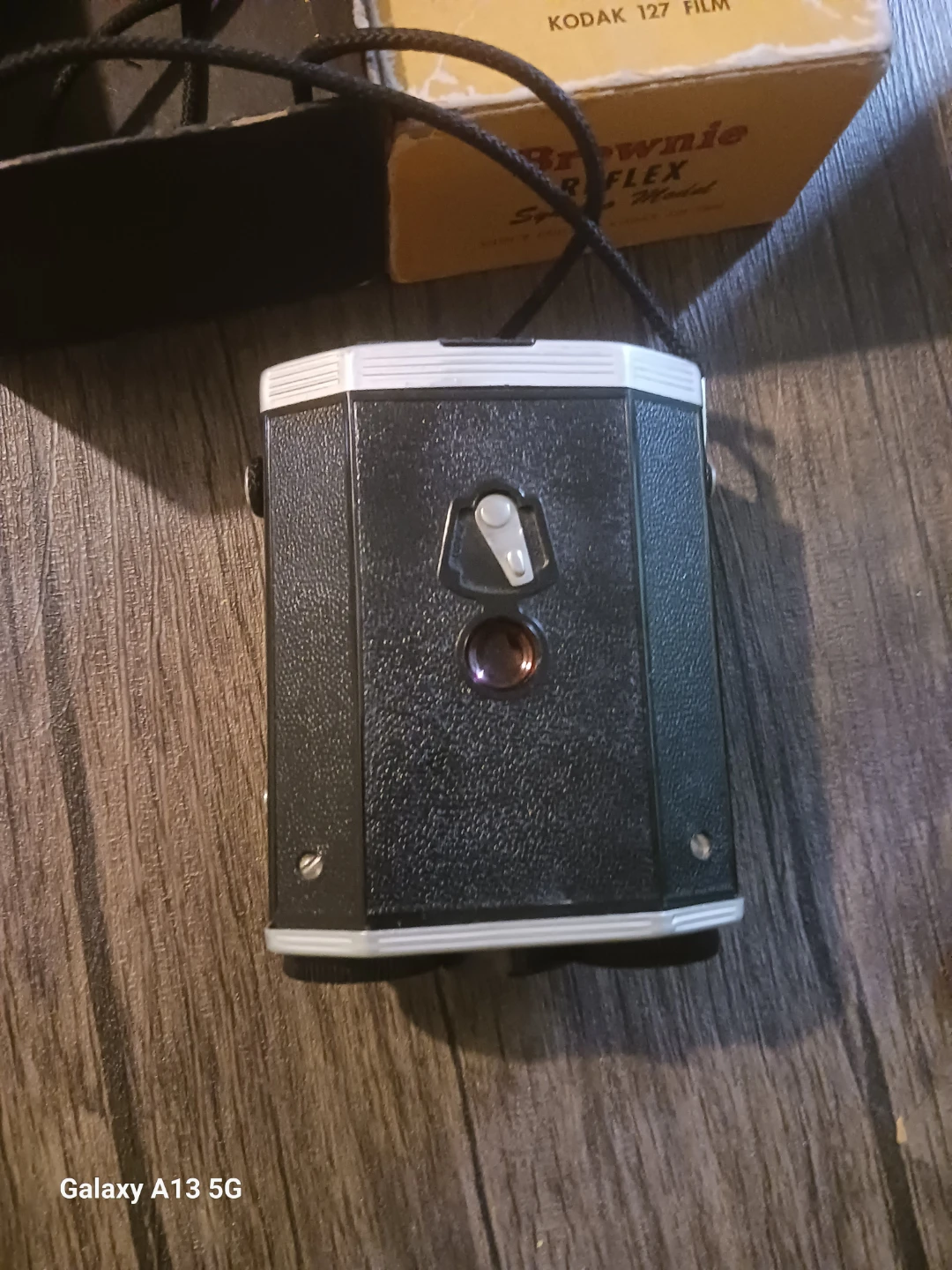 Brownie Reflex Synchro Model Camera w/ Box - photo 2