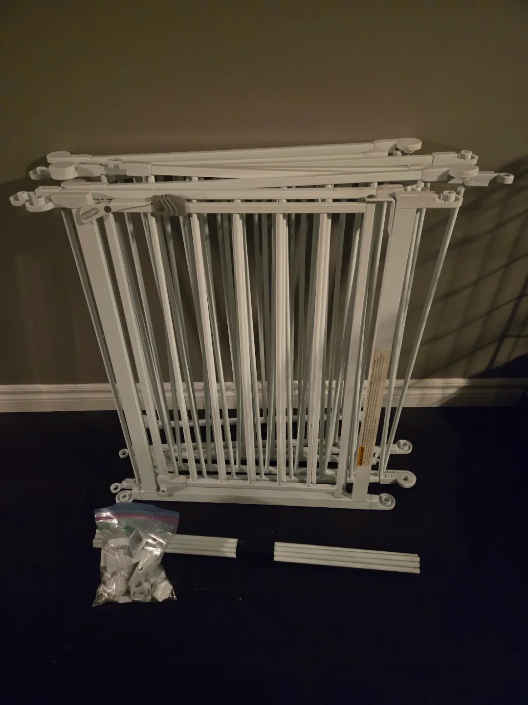 🥕  Free White Baby Gate