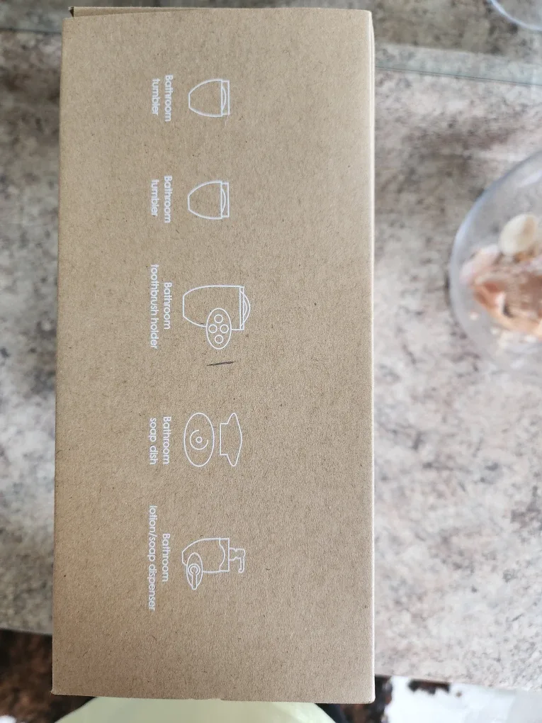 New Bathroom Accessories Set with Deer Design image indicator(4)