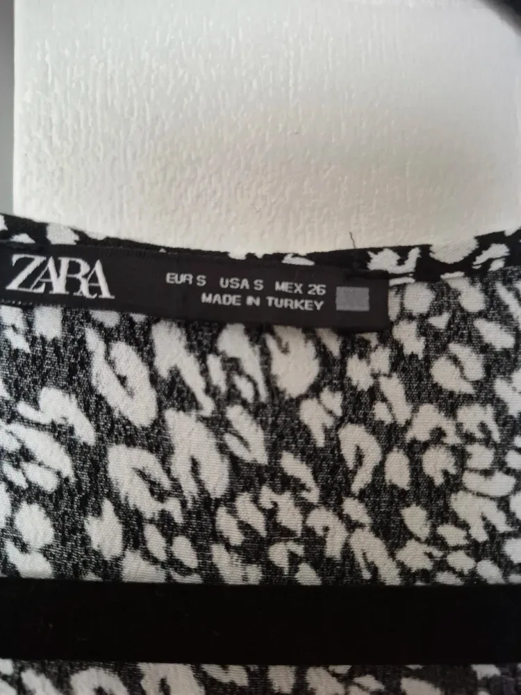 Zara Black & White Print Dress - Size S image indicator(2)