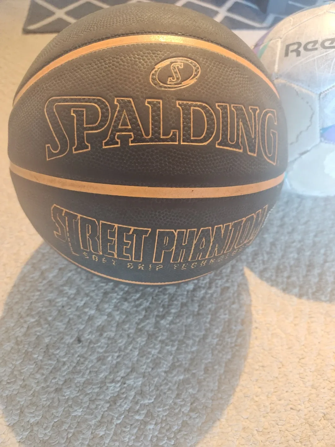 Football and Basketball balls - 3 image indicator(3)