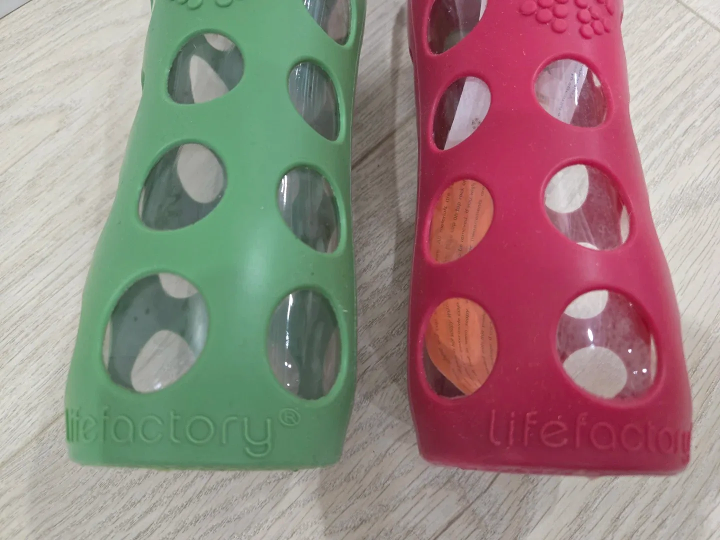 Life Factory water bottles - 2 image indicator(2)