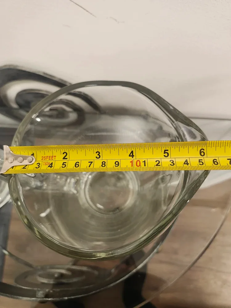 Glass Beer Pitcher - 9" Tall image indicator(2)