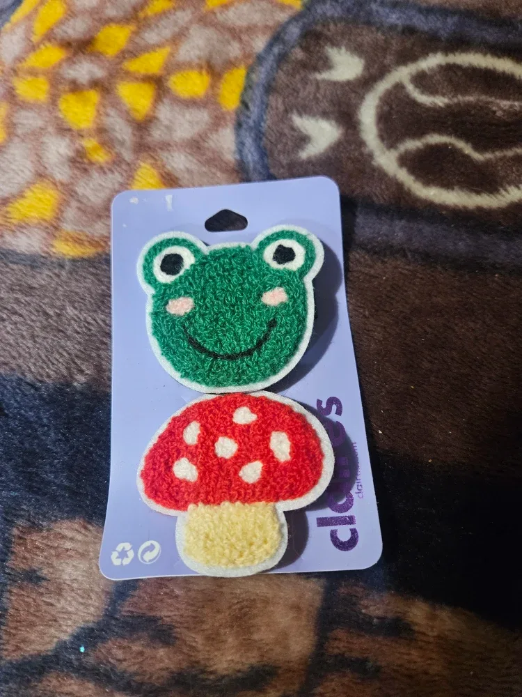 Claire's Hair Clips - Frog & Mushroom
