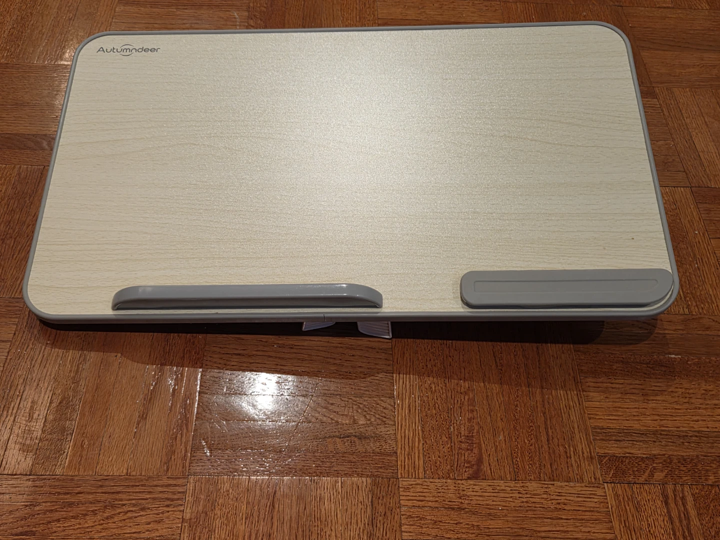 Adjustable Laptop Bed/Sofa Desk - photo 2