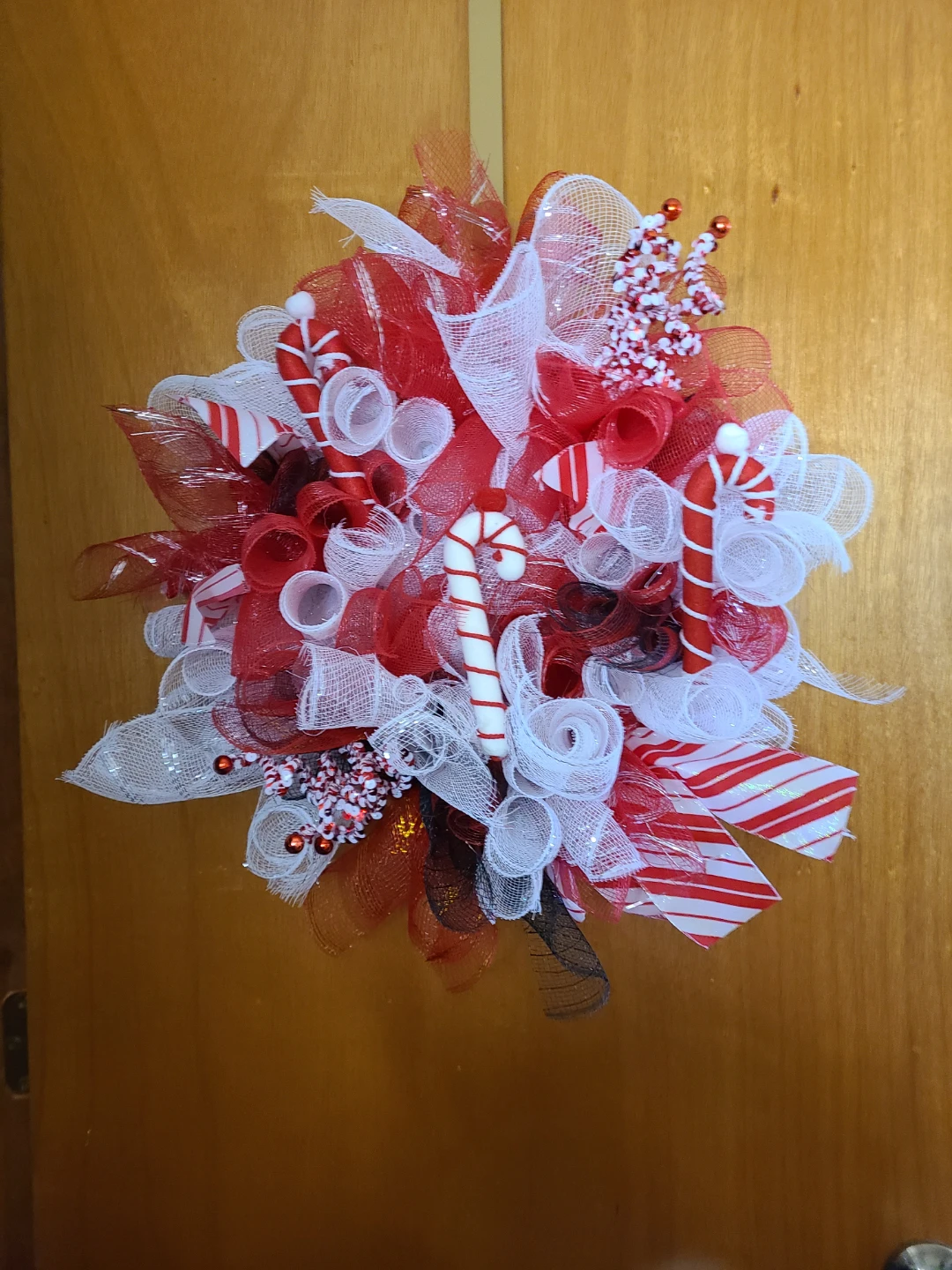 Candy Cane Christmas Wreath