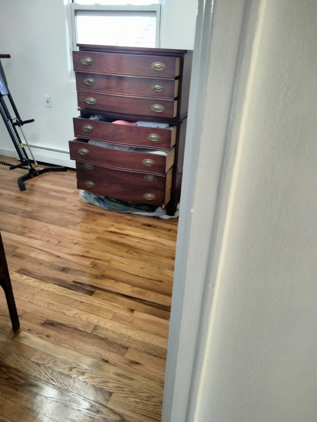 Dixie Furniture Mahogany Wood Chest of Drawers