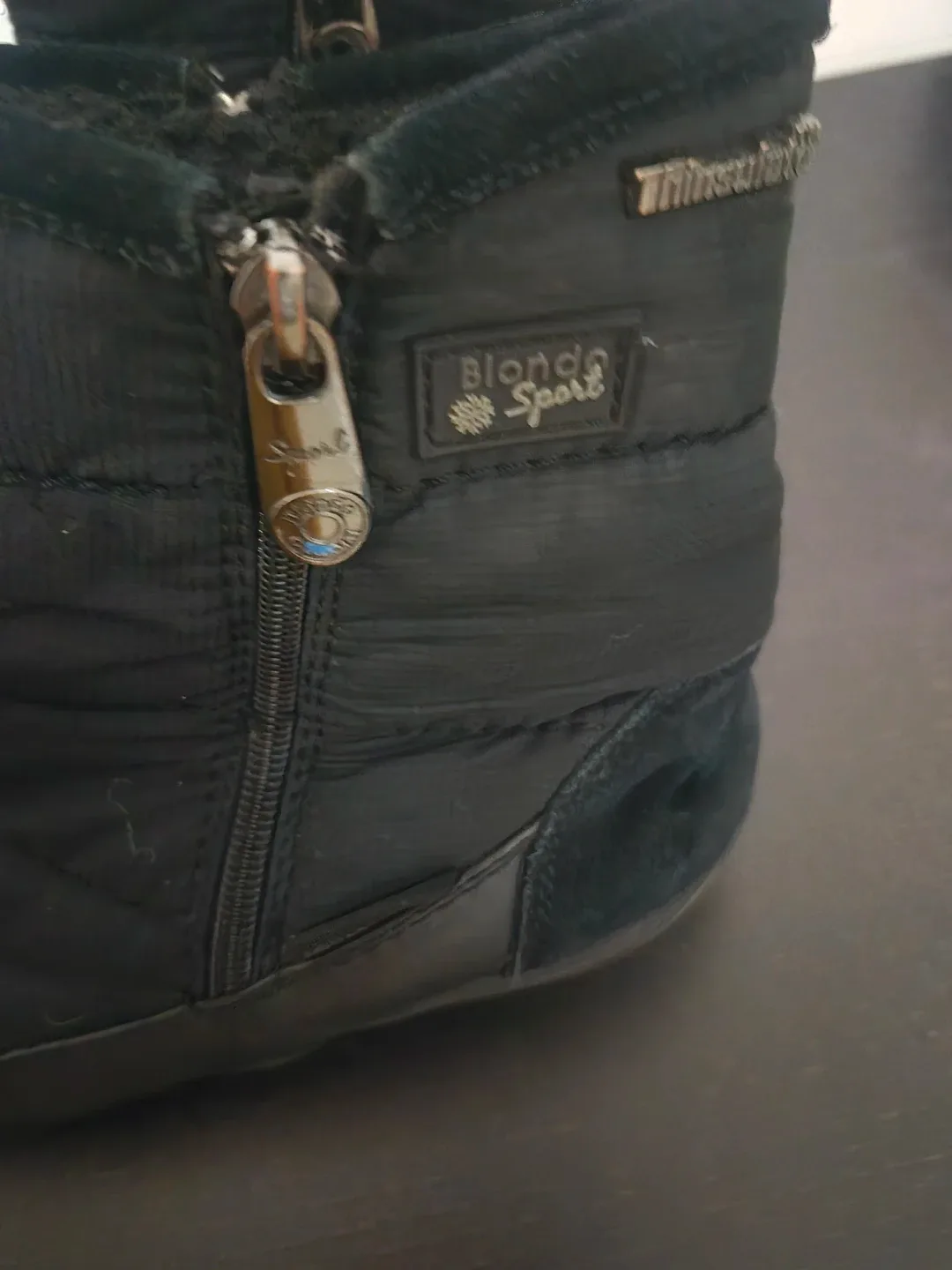 Blondo Sport Black Winter Boots size 8 excellent condition image indicator(4)