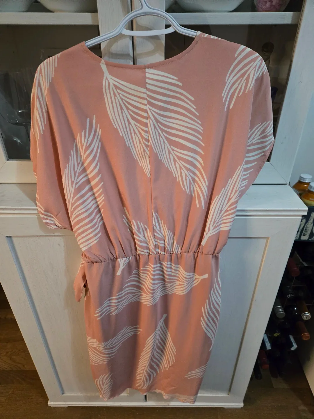 SHEIN Tropical Print Batwing Sleeve Wrap Dress image indicator(2)