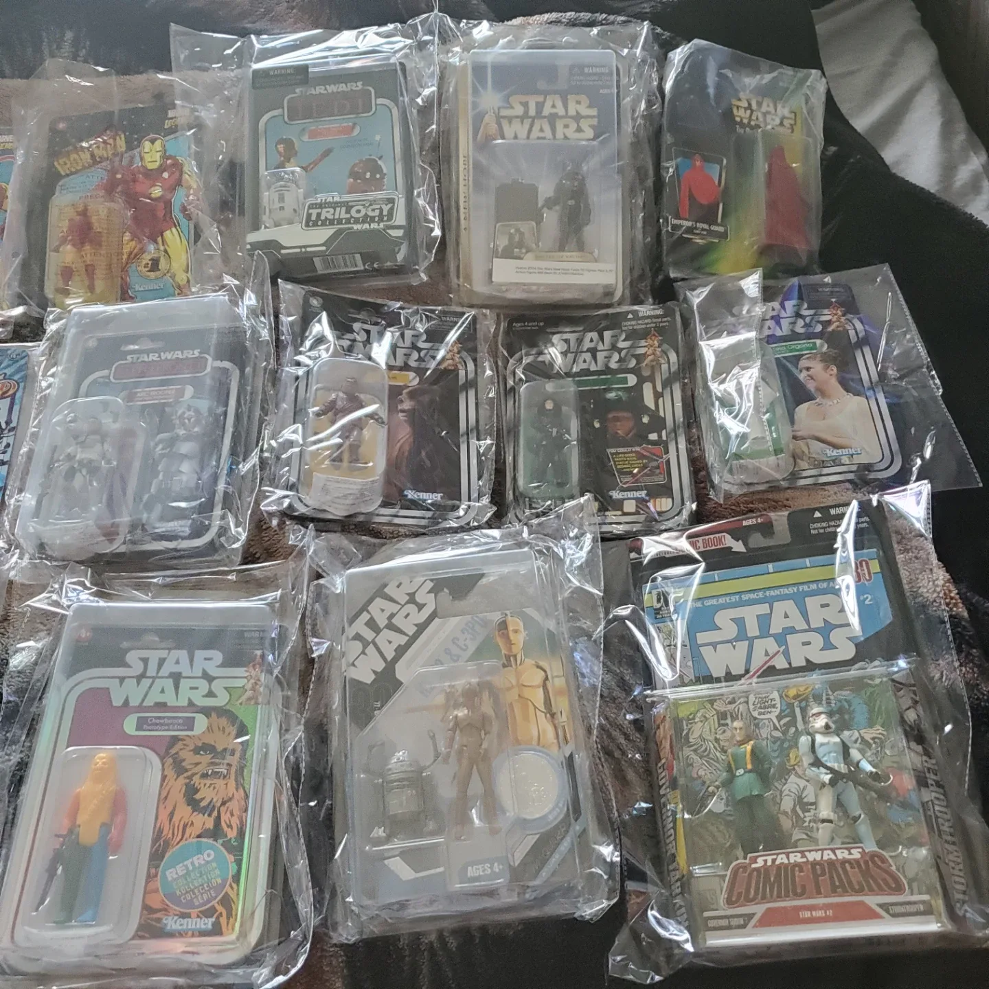 Star Wars & GI Joe Retro Collection Action Figures image indicator(2)