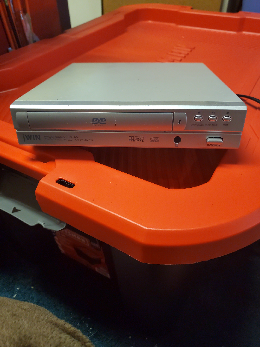 jWIN Progressive Scan DVD/CD/CD-R/CD-RW Player - photo 2