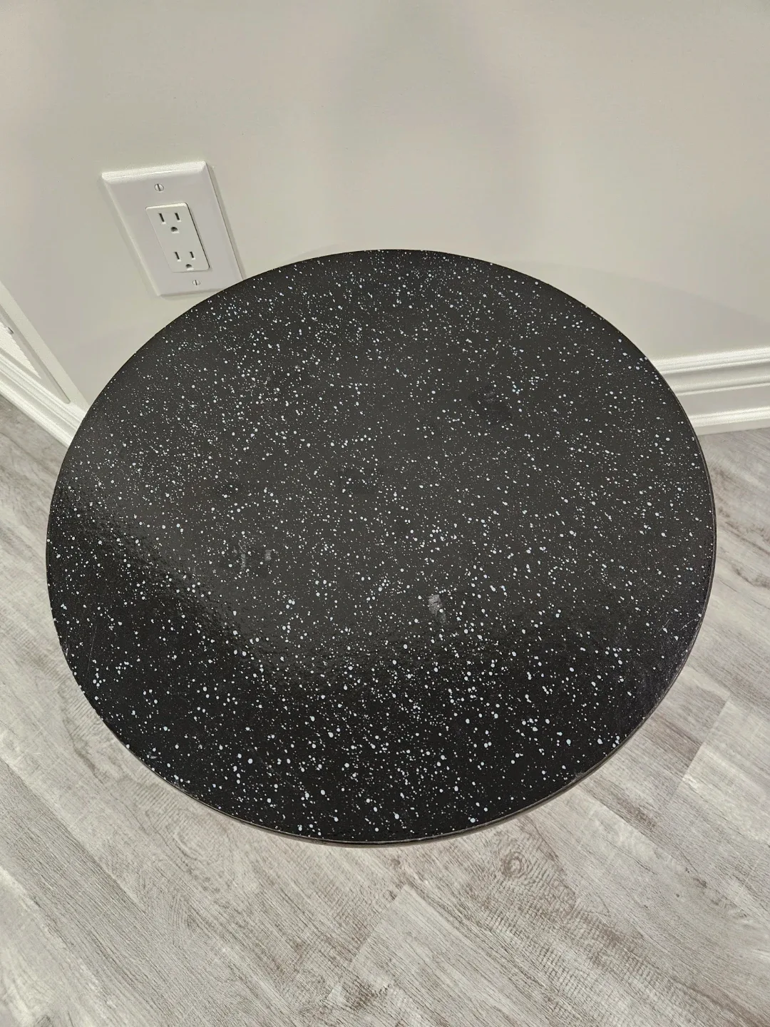 Black Accent Table image indicator(2)