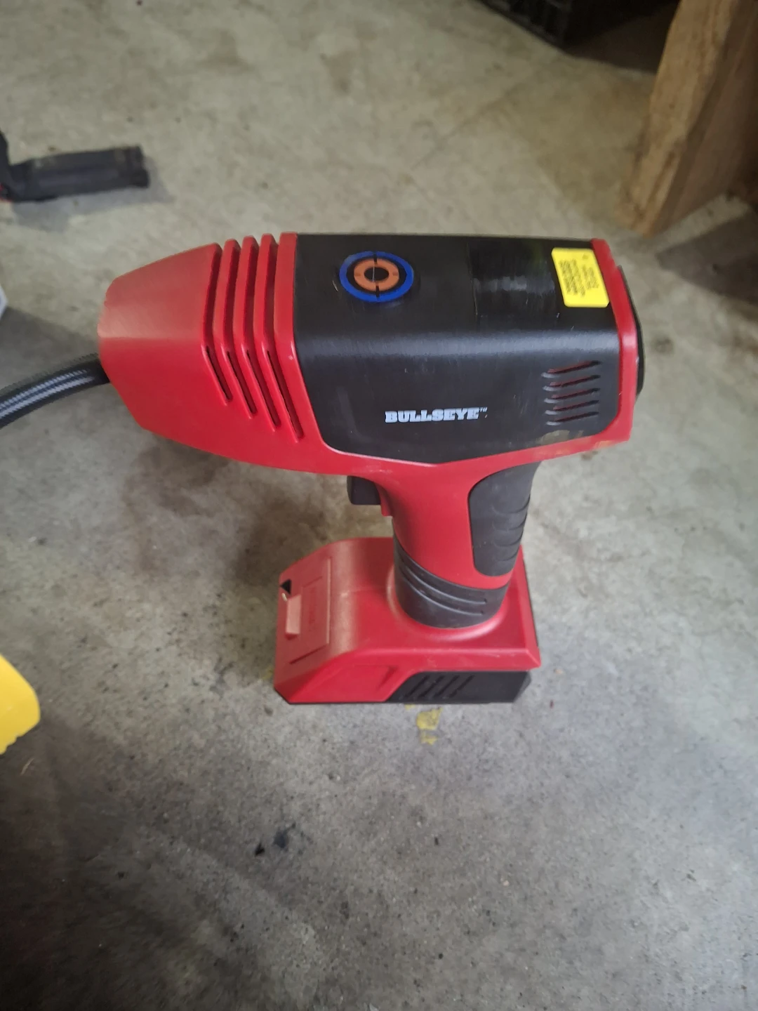 Bullseye 9475B-BAT Rechargeable Inflator - photo 5