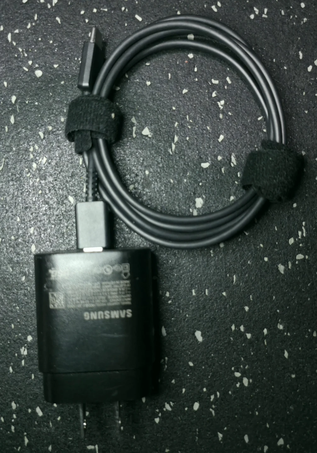 SAMSUNG 25W USB-C Super Fast Charging Wall Charger - Black - photo 3