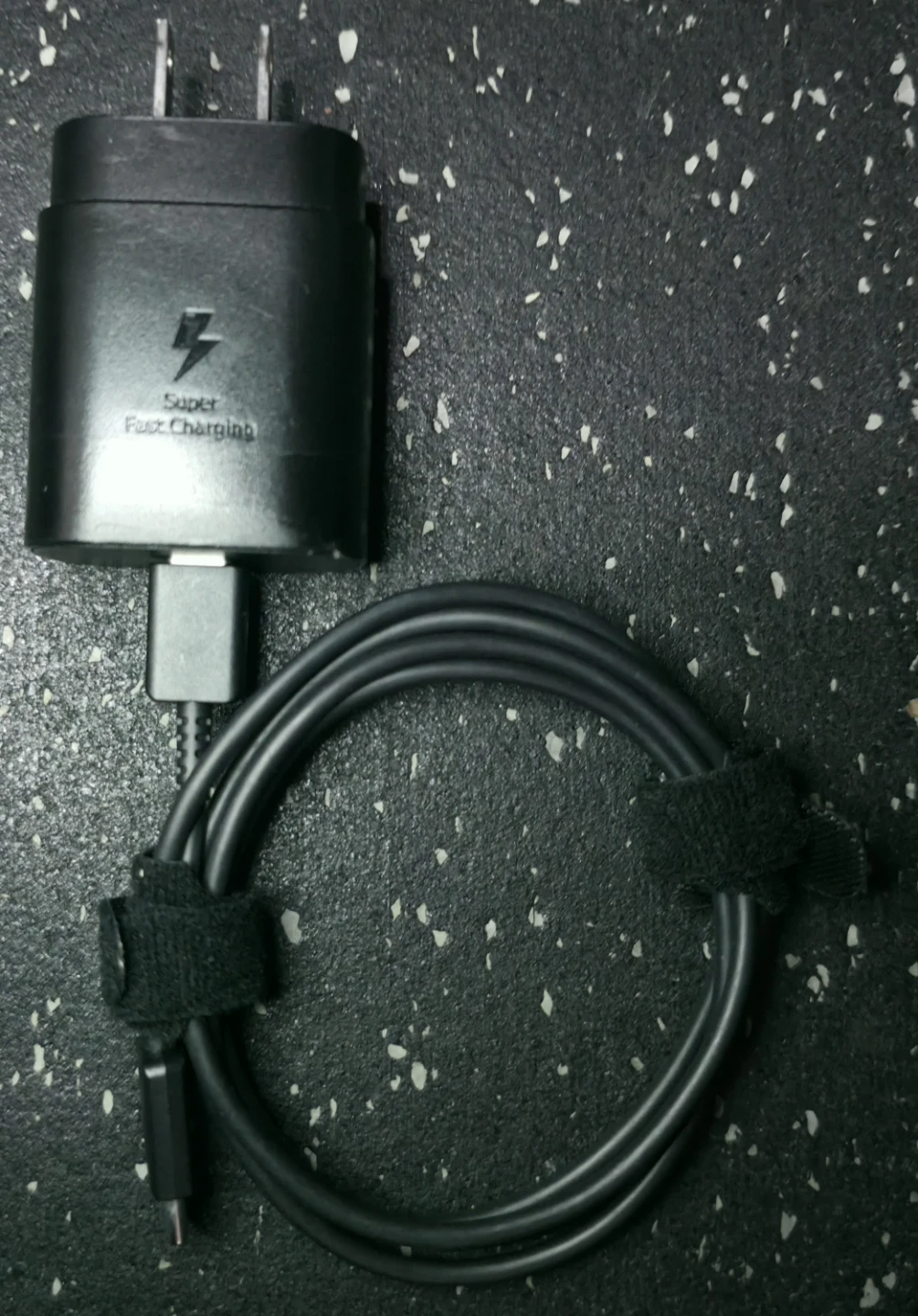 SAMSUNG 25W USB-C Super Fast Charging Wall Charger - Black - photo 4
