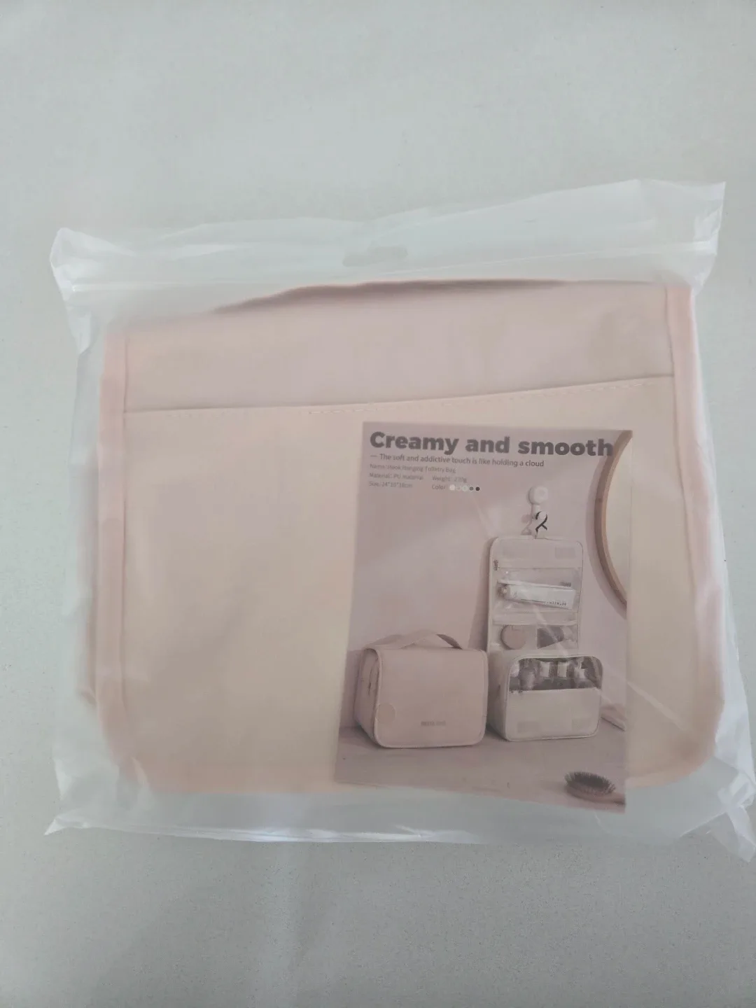 (BNIB) BEENLOVE Hanging Toiletry Bag - Creamy Pink